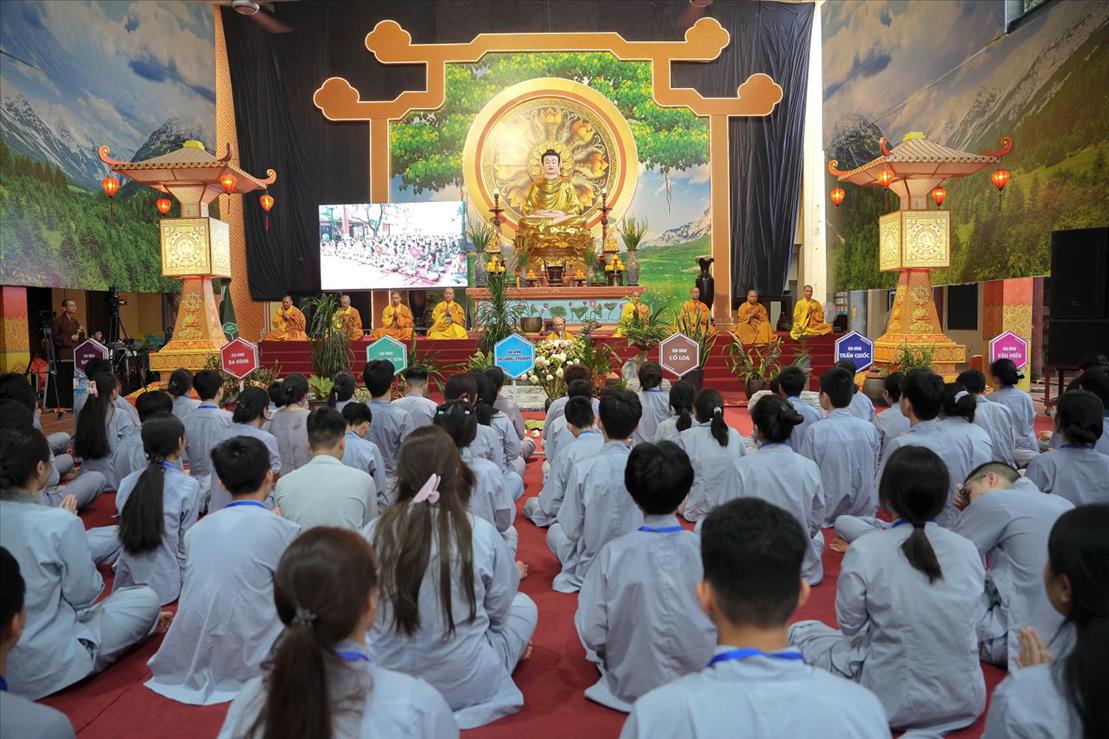 khoa-tu-tuoi-tre-lan-thu-xiii-tai-chua-bang1.jpeg