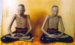 'Các nhà khoa học rước nhục thân 2 thiền sư ở chùa Đậu ra Bệnh viện Bạch Mai chụp X quang'