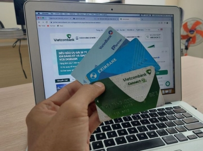 Không trả lại tiền chuyển khoản nhầm có thể bị vào tù...