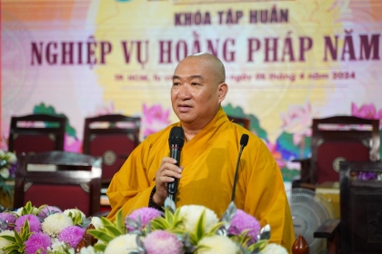 TT. Thích Phước Nguyên chia sẻ 'Nghị quyết đại hội và quản trị hành chính' tại Khóa tập huấn nghiệp vụ Hoằng pháp