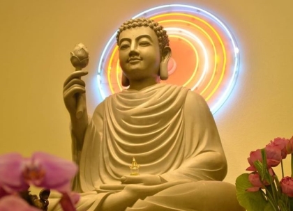 Khảo về sự kiện niêm hoa vi tiếu