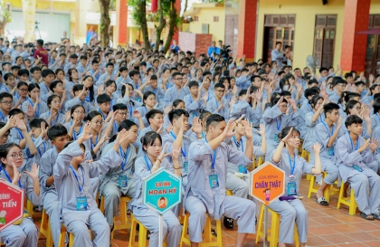 Ngày thứ hai khóa tu tuổi trẻ 2024 tại chùa Bằng