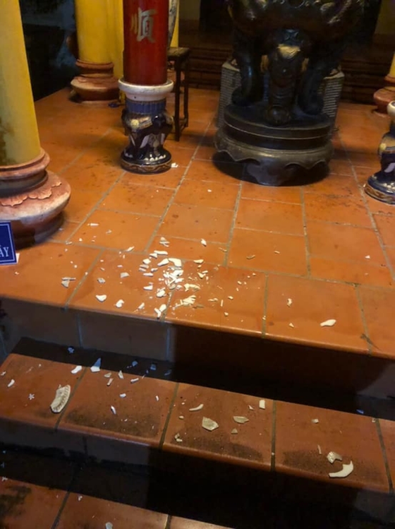 Cảnh giác đạo tặc vào chùa hoành hành đêm mưa bão