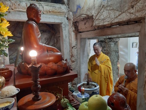 huy_ky_hoa_thuojng_thich_nhat_sach_nguoiphattu_comgio_to_3.jpg