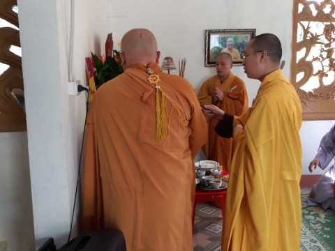 huy_ky_hoa_thuojng_thich_nhat_sach_nguoiphattu_comgio_to_9.jpg