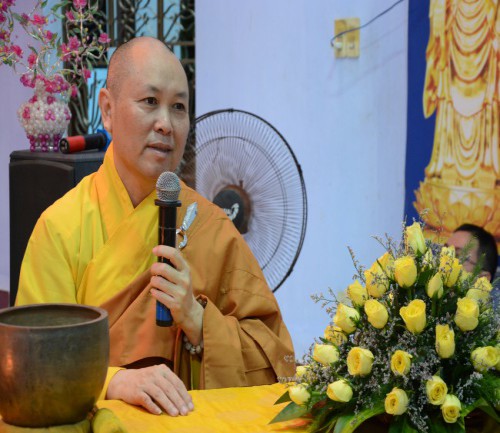 Như thế nào gọi là người từ bóng tối bước ra ánh sáng