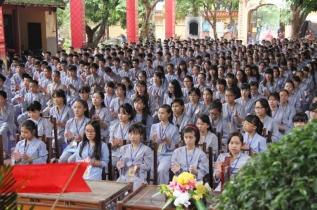 Tu tại chùa: Nơi giới trẻ tìm bạn hiền, tránh kẻ dữ