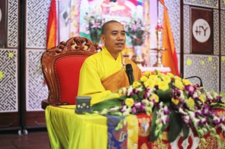 Đại đức Thích Tâm Mẫn thuyết giảng tại chùa Hòa Phúc