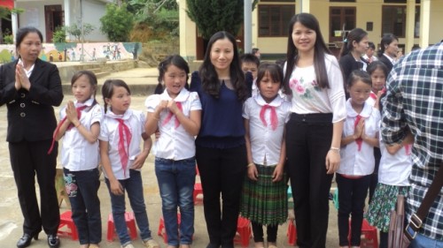 Ánh mắt trẻ thơ từ hành trình 'gieo' yêu thương