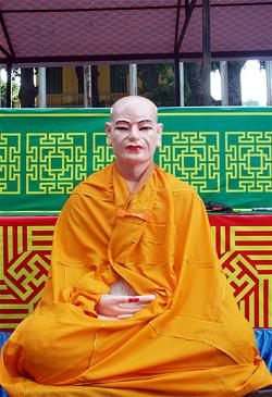 Thiền sư Vạn Hạnh và câu đối xuân 