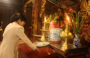 Lễ hội và công đức