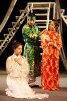 Kiều hóa thân Phật Quan Âm nghìn mắt nghìn tay gây tranh cãi