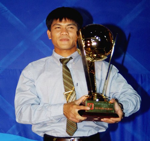 Quả bóng vàng Việt Nam và thói quen ăn chay niệm Phật