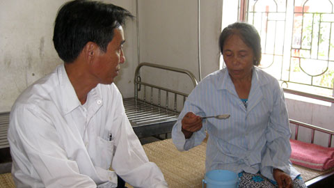 Hàng chục người nhập viện vì… ‘vong nhập’