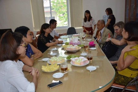 Chuyện ăn chay của bà Claudia Kaiser PCT Hội sách lớn nhất thế giới Frankfurt Book  Fair