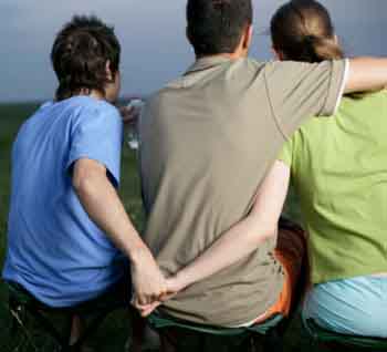 Làm gì khi bị vợ cắm sừng?