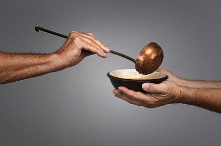 Học cách cho đi bằng tâm từ bi rộng lớn