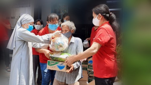 Bố thí đúng lúc được phước nhiều hơn