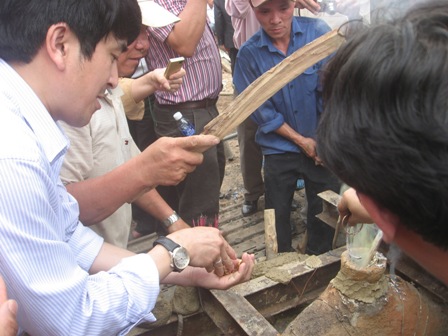 Cúng dường Tam Bảo, có nên bỏ vàng khi đúc chuông ?