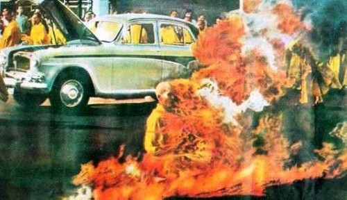 53 năm một làn sương khói