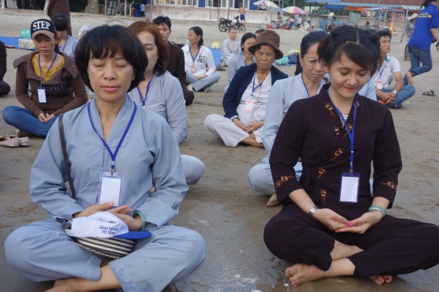 CLB Tuệ Đăng Thường Chiếu: Khóa tu Bụt ơi con đã trở về