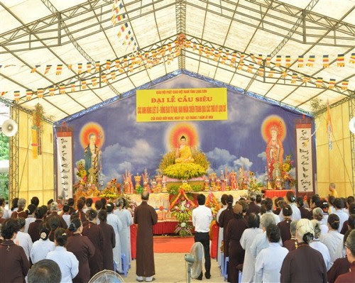 Đại lễ cầu siêu Anh hùng liệt sĩ tại cửa khẩu Hữu Nghị