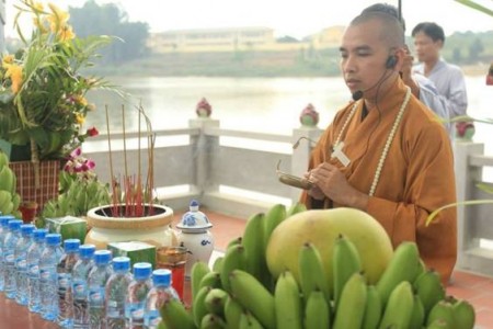 Lễ cầu siêu phả độ gia tiên mùa vu lan tại chùa Hòa Phúc