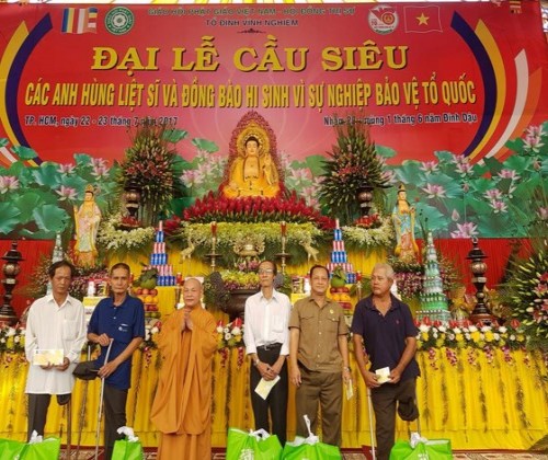 Cầu siêu tưởng niệm các anh hùng, liệt sĩ, đồng bào hy sinh vì Tổ quốc