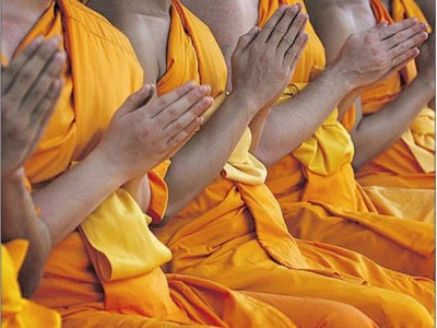 Chỉ bày bốn pháp đoạn trừ Sát, Đạo,Dâm, Vọng