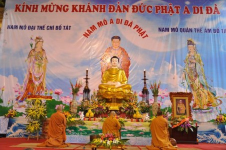 Chùa Bằng: Lễ khánh đản Đức Phật A Di Đà