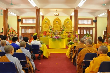 Trường Trung cấp Phật học tại Đại Từ Ân khai pháp khóa an cư PL2559