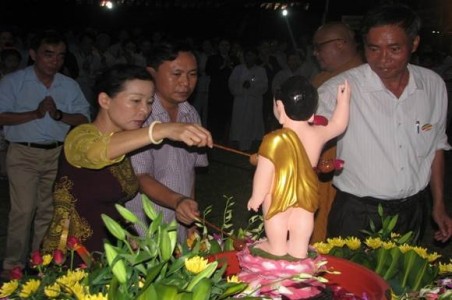 Chùa Đông Yên tổ chức lễ Phật đản PL 2559