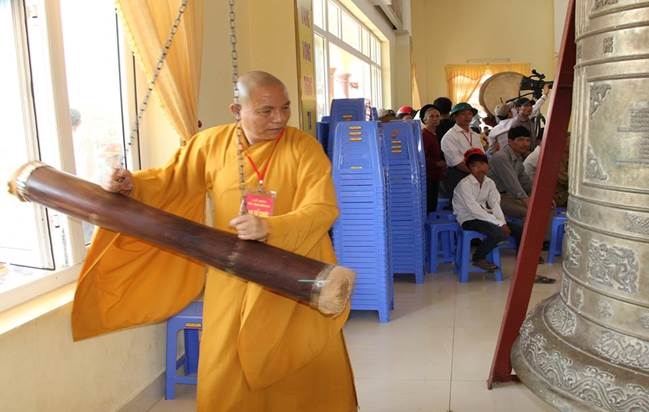 Khai hội Đền - Chùa Gám Nghệ An năm 2015