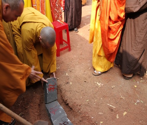 Lễ đặt đá xây dựng chùa Gia Khánh, Gia Lai