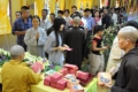 Hà Tĩnh : TT Thích Chân Tính thuyết giảng tại chùa Giai Lam