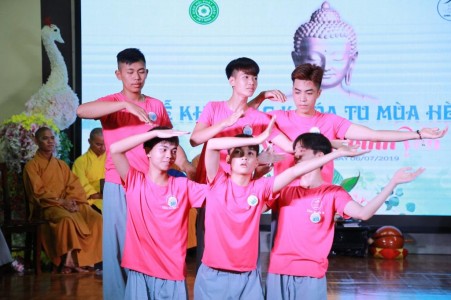  Hà Nội: Khai mạc khoá tu mùa hè 'Trở về chốn bình yên' lần IV