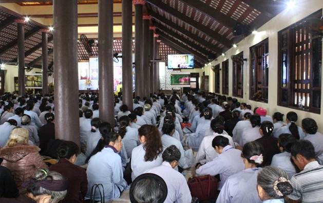 Hà Nội: Hơn 1000 người về dự ngày tu an lạc chùa Hòa Phúc