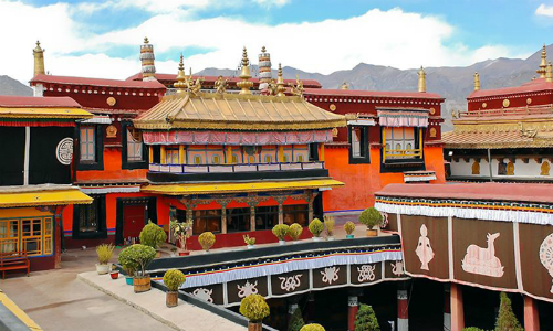 Cháy chùa thiêng Tây Tạng ngàn năm tuổi