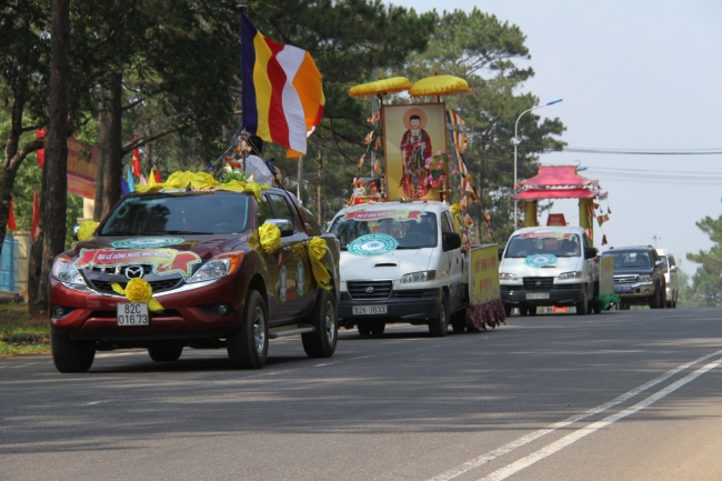 Kon Tum: Cử hành khai kinh Đại lễ cầu siêu “Uống nướng nhớ nguồn” tại chùa Khánh Lâm 