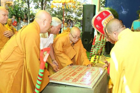 Đồng Nai: Lễ cầu nguyện trùng tu chùa Long Ẩn 