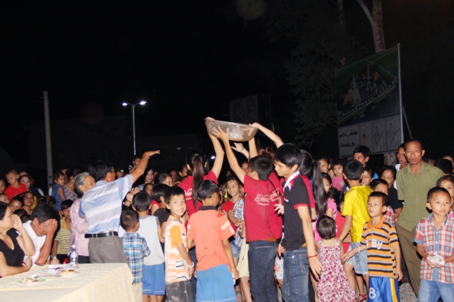 Đêm hội Trung thu tại chùa Phúc Thành