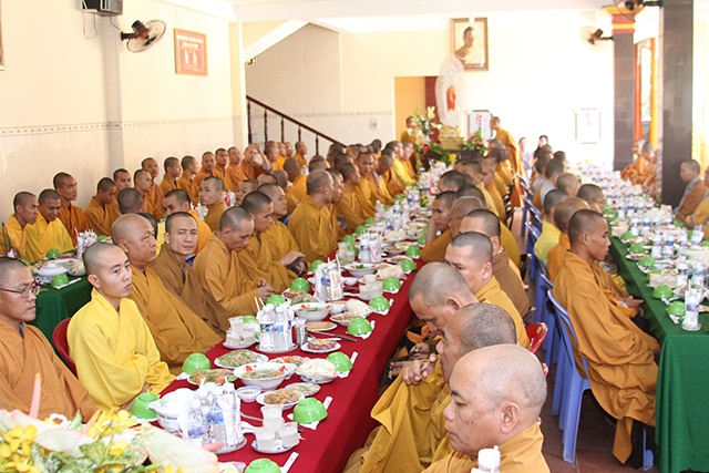BRVT: Chùa Phước Duyên tổ chức lễ hoàn mãn, cúng dường trai tăng nhân ngày vía Phật Di Đà