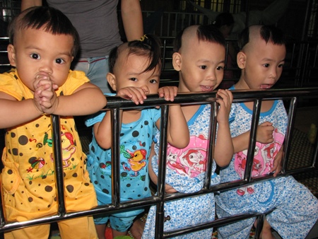 Chùa Quan Châu - tổ ấm chim lạc đàn