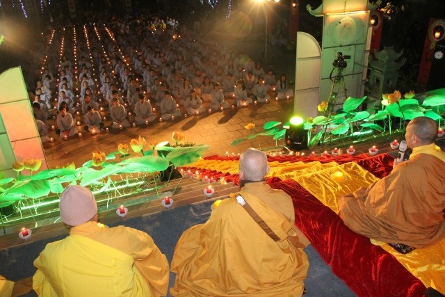 Thái Bình: Đêm hội hoa đăng tại chùa Tây Khánh