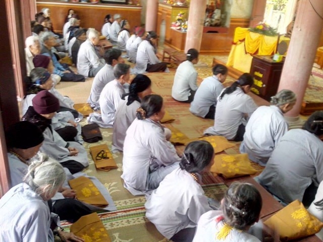 Thái Bình: Phật tử về chùa Văn Môn dự lễ cầu an đầu năm