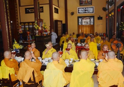 Đà Nẵng: Chùa Bà Đa cúng dường an cư Trường hạ Phổ Đà
