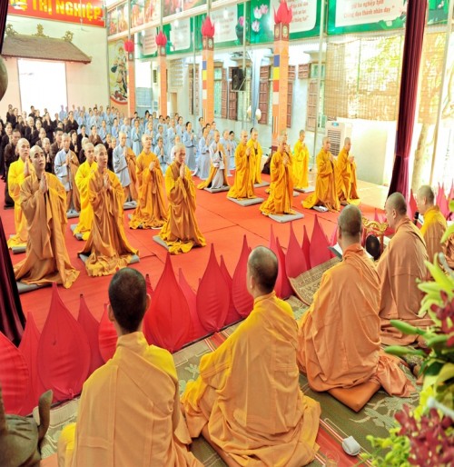 Thanh Hóa: Đại giới đàn Chính Hòa cử hành nghi thức truyền trao giới pháp cho các Giới tử