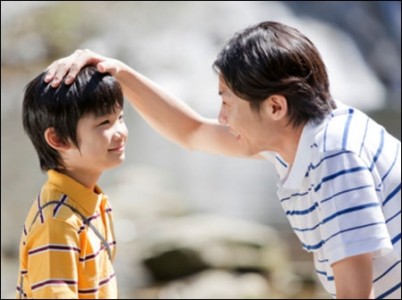 Dạy con truyền thông chân thật