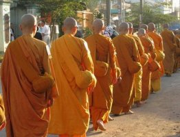 Bài thơ: Bốn mùa sắc tứ