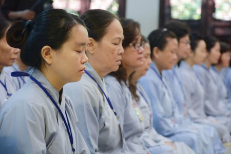 Đi chùa tu học làm ăn khó khăn hay thuận lợi?